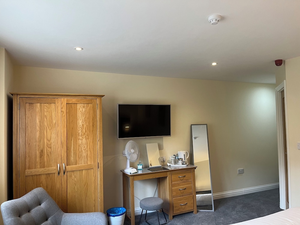 Superior Double or Twin Room photo 3