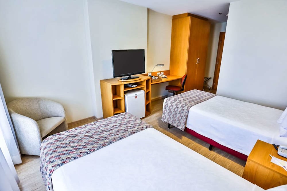 Deluxe Room, 2 Twin Beds, Non Smoking - Photo 3