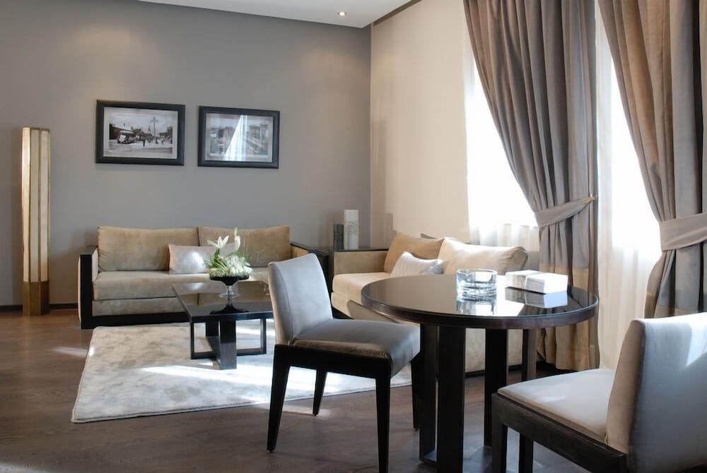 Suite (Imperial) photo 3