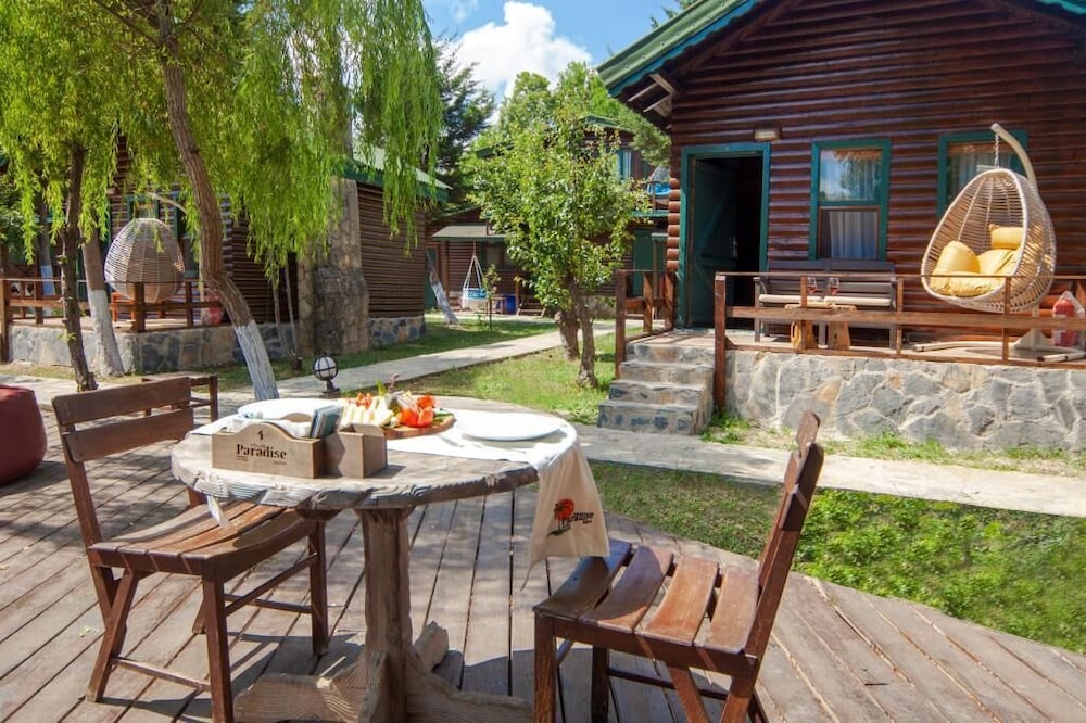 Deluxe Bungalow