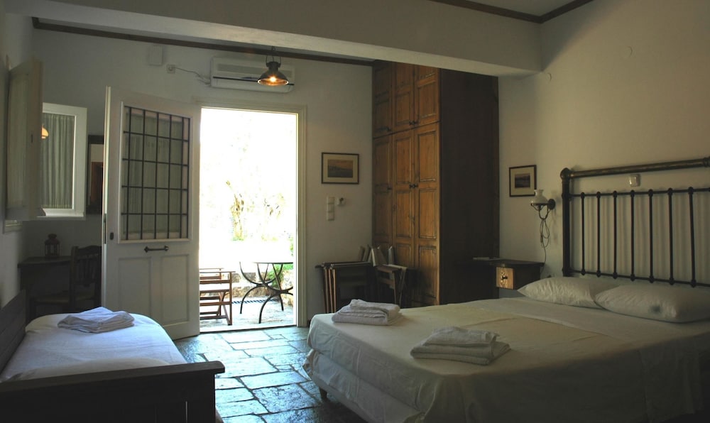 Triple Room, Garden View, Ground Floor photo 2