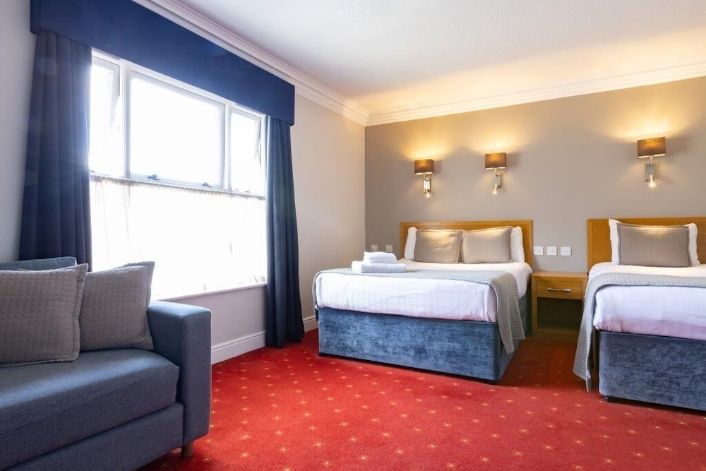 Standard Room, Multiple Beds photo 3