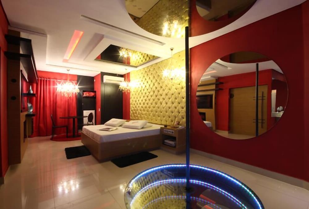 Suite Happy Night with pool photo 3
