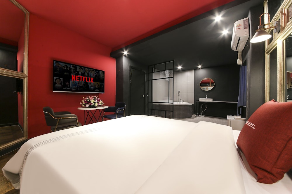 Deluxe Double Room photo 3