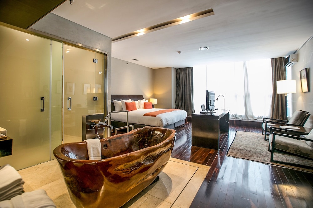 Deluxe Room, 1 King Bed