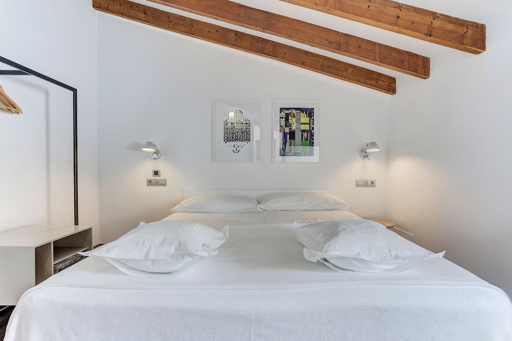 Basic Double Room photo 2