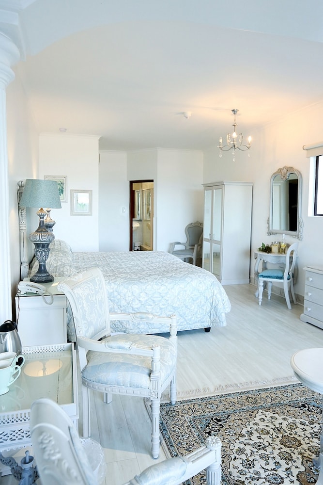 Ground Floor - Executive - Partial Sea