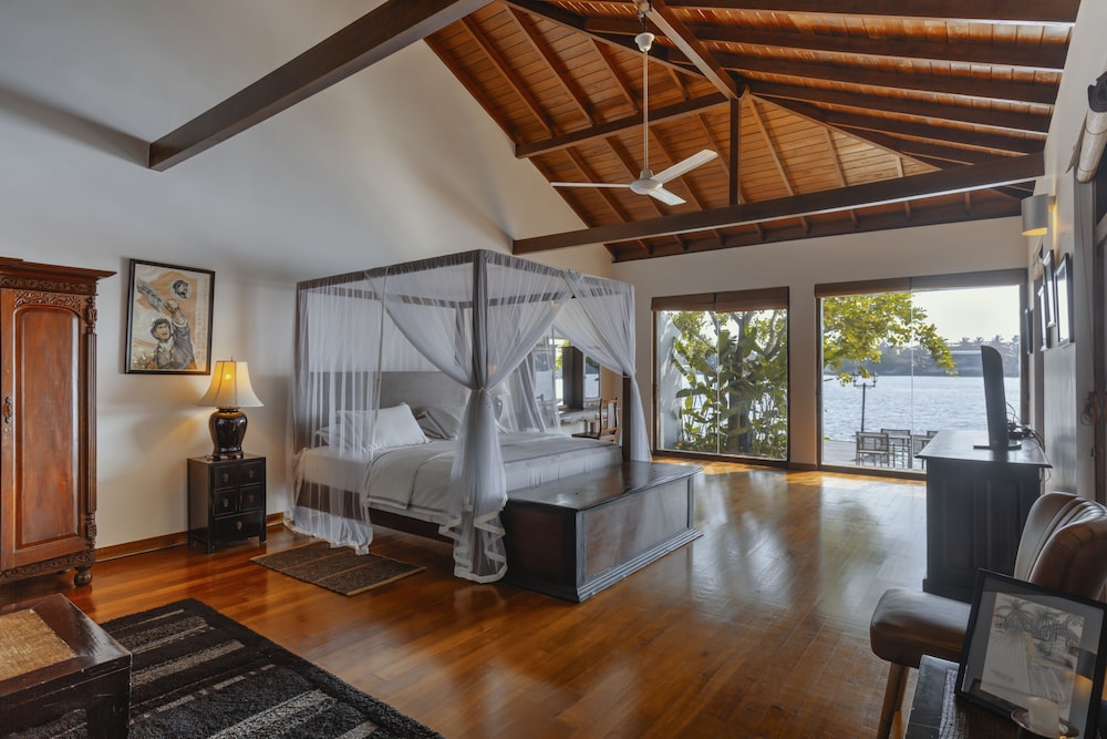 Five Bedroom Villa (12 Pax) photo 3