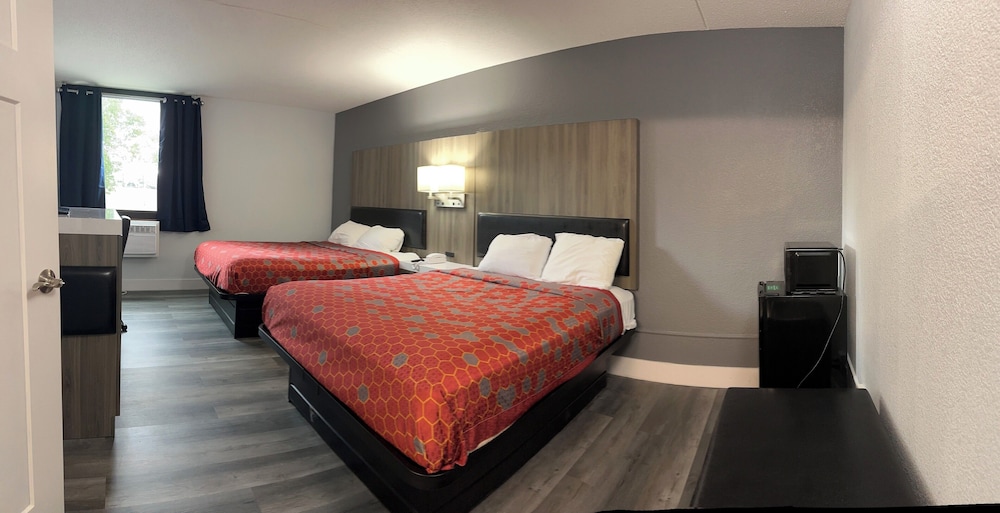 Deluxe Room, 2 Queen Beds, Non Smoking