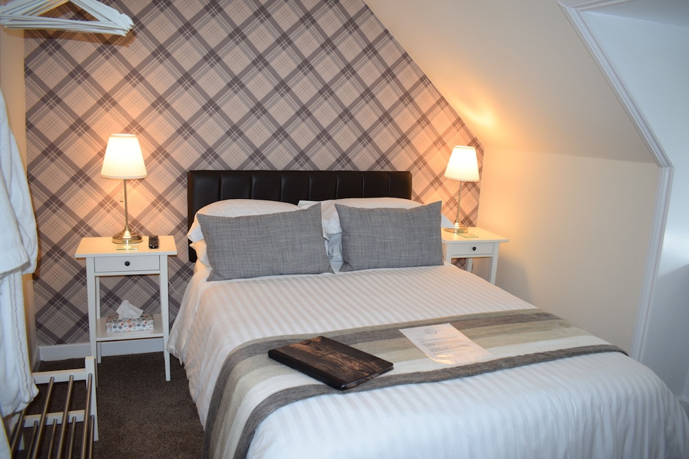Double Room 3 Not En-Suite, has a private Bathroom which is not Shared. photo 1