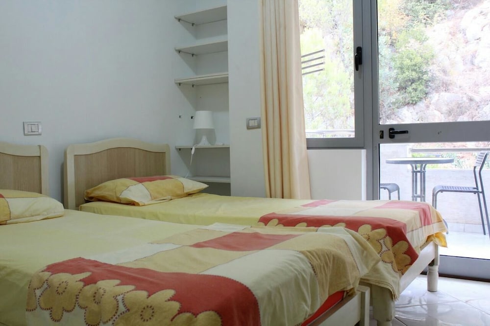 Twin Room, Mountain View photo 3