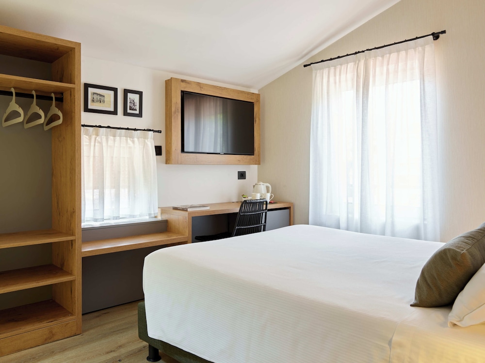 Basic Room, 1 Large Twin Bed photo 3