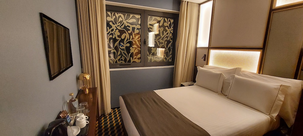 Standard Double Room - Photo 2