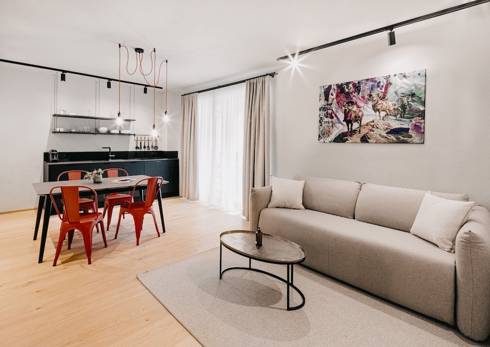 Classic Suite, 2 Bedrooms (incl Cleaning Fee)