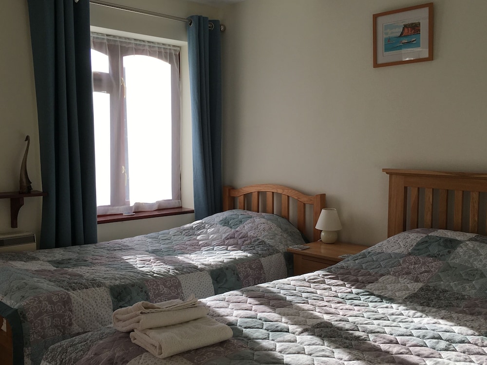 Double or Twin Room, Private Bathroom