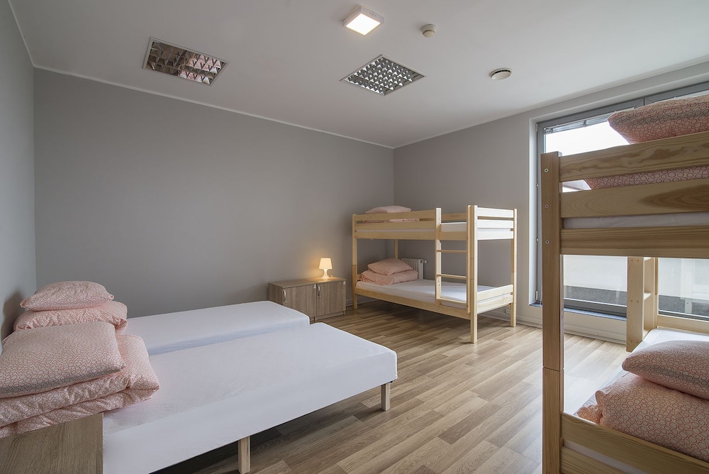 Room (Nr 12)