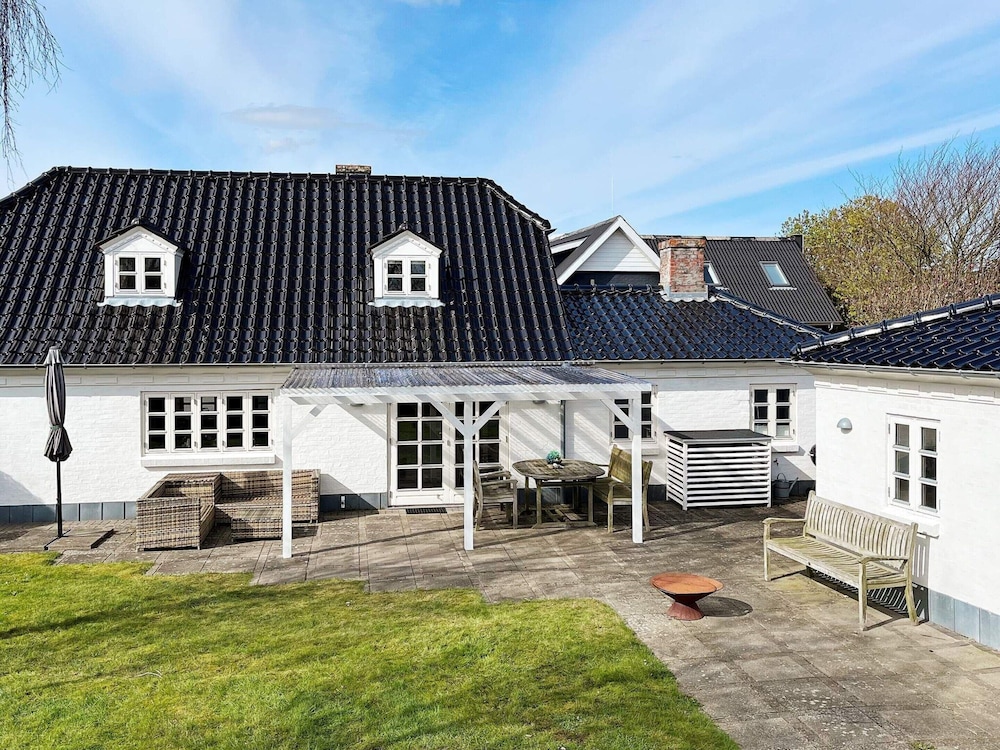 House photo 1