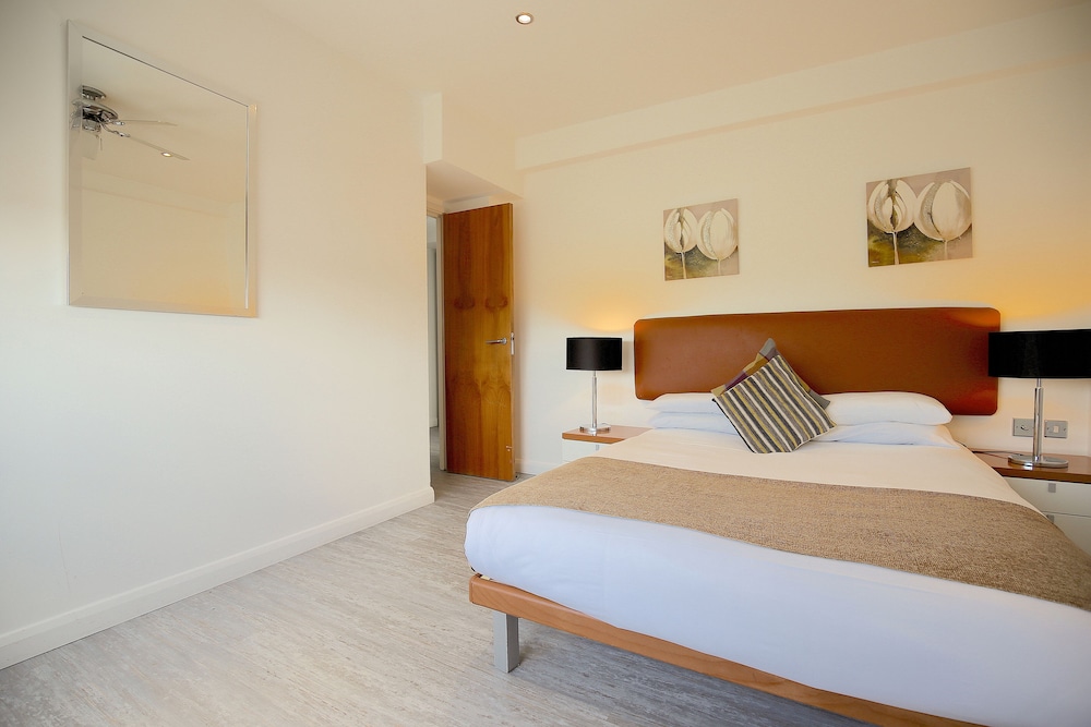 Two Bedroom Apartment. photo 1