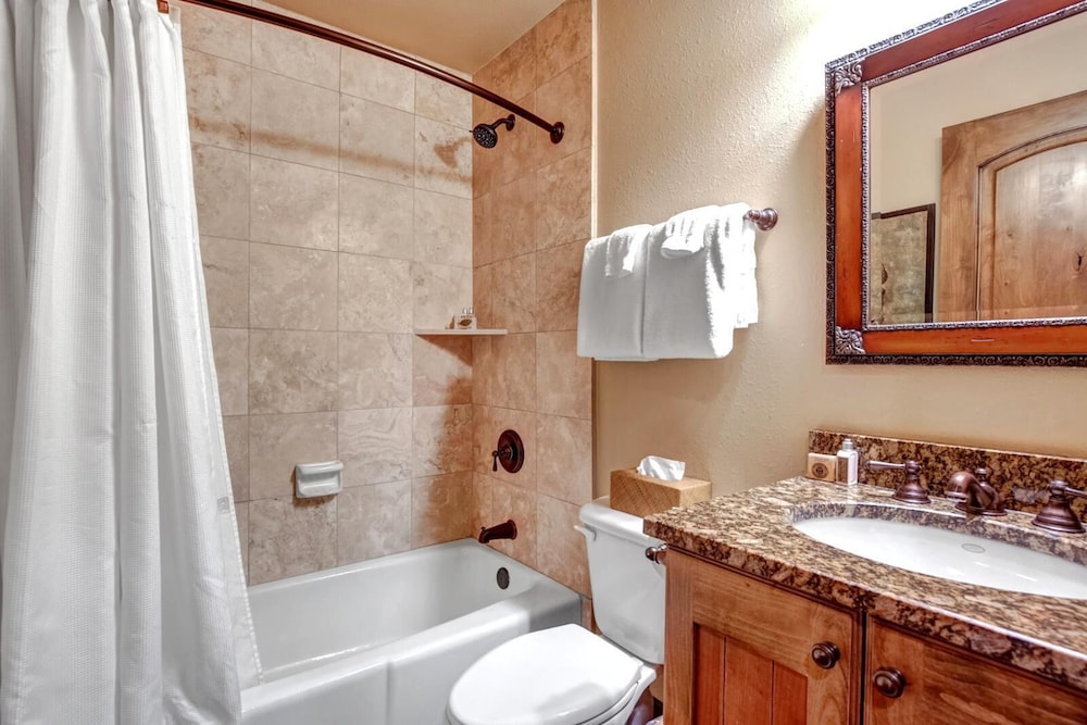 Condo, 1 Bedroom, Mountain View (Cbi 102) photo 3