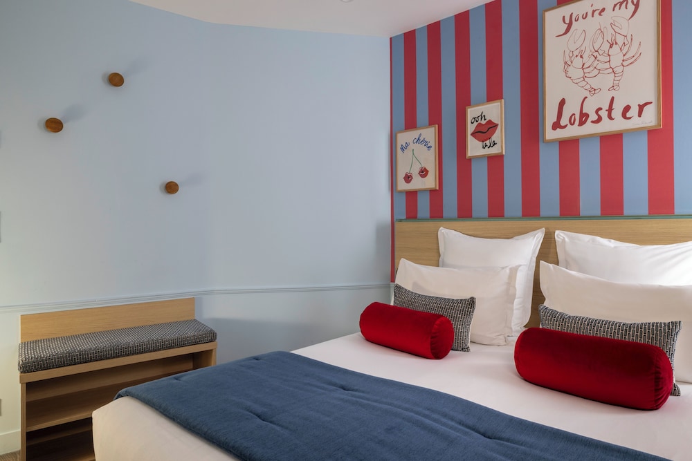 Adjacent Rooms