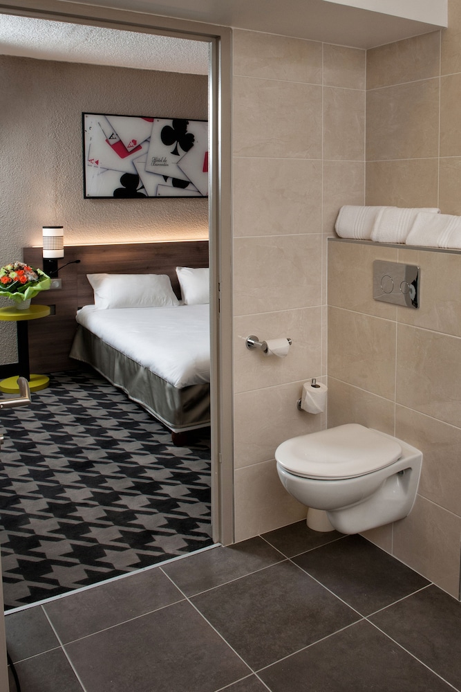Standard Room, 2 Twin Beds photo 2