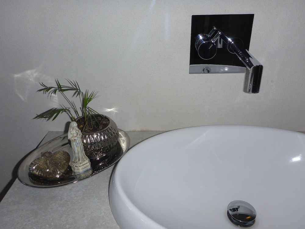 Deluxe Double Room, Private Bathroom photo 3