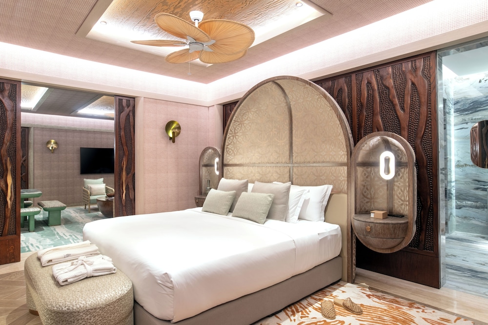 Luxury Suite, 1 Bedroom (Residence, Pool) photo 2