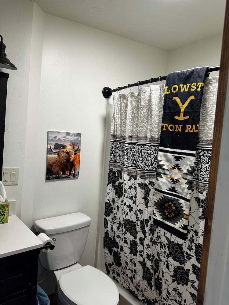 Yellowstone Suite photo 2