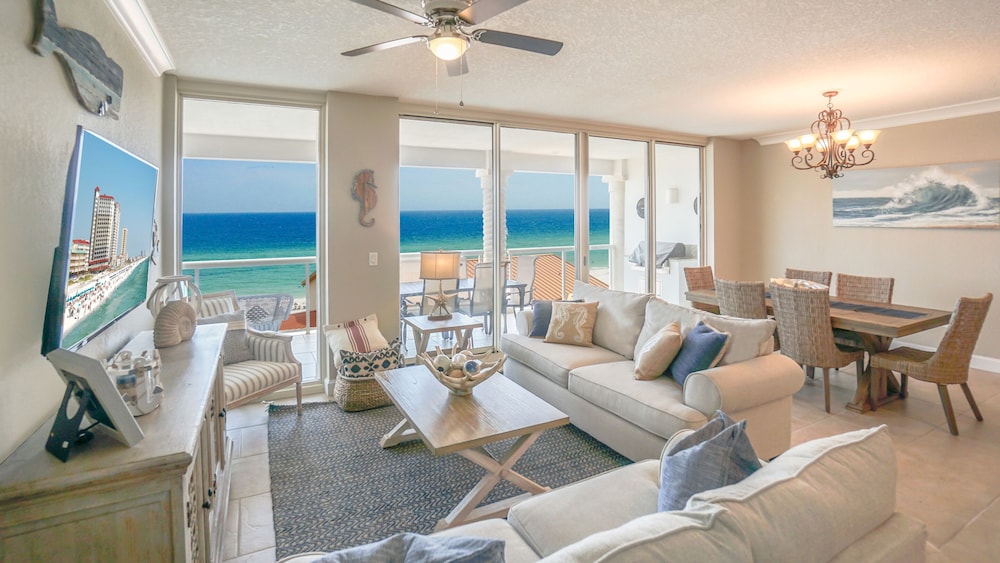 Condo, 3 Bedrooms (Gulf Front, Beach Chairs Included)