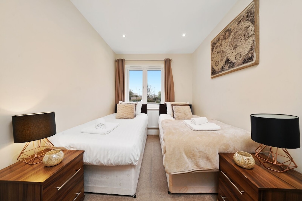 Deluxe Apartment, 2 Bedrooms, Ground Floor (Apt 09) photo 1