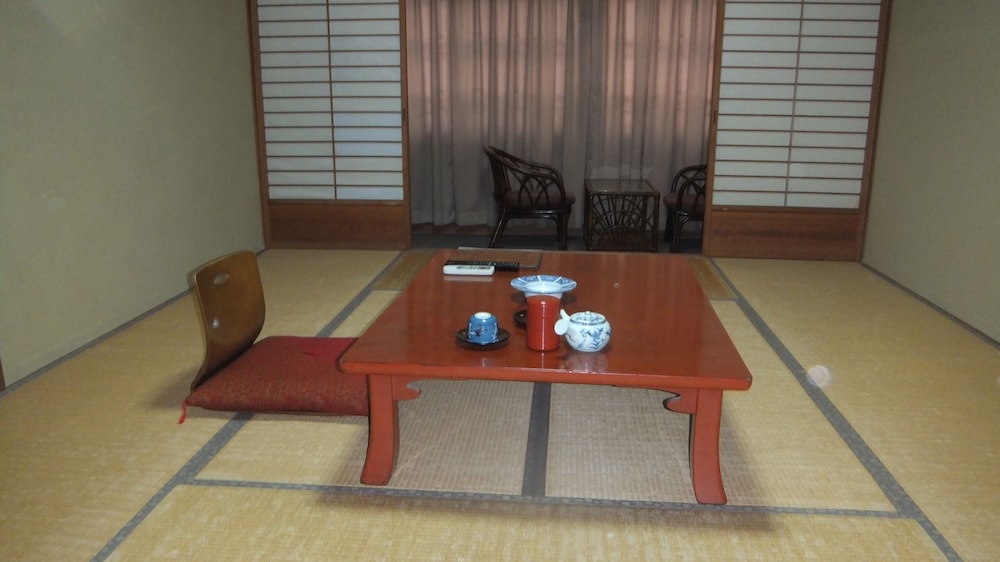 Japanese Style Room For 5 Guests photo 2