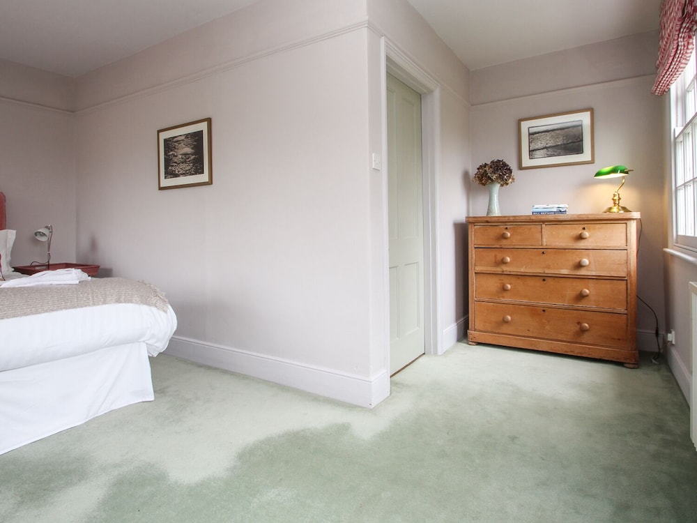 Cottage photo 1