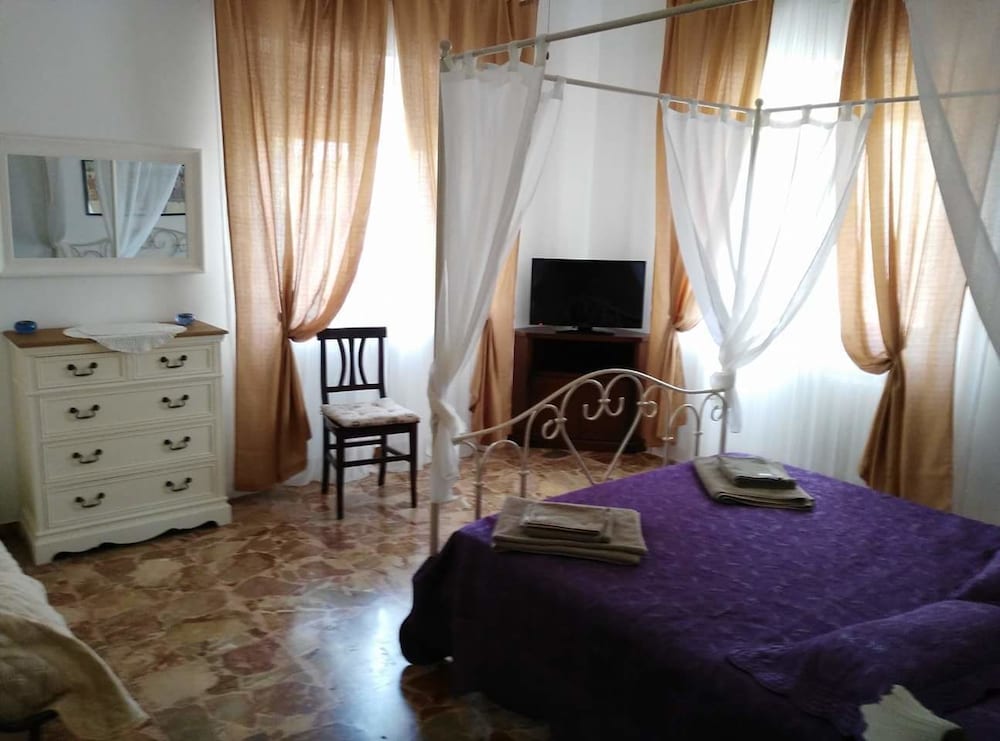 Comfort Triple Room, Non Smoking photo 2