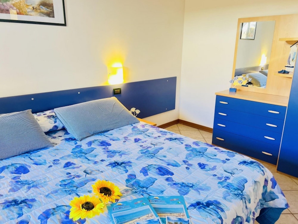 Junior Suite with whirlpool photo 2