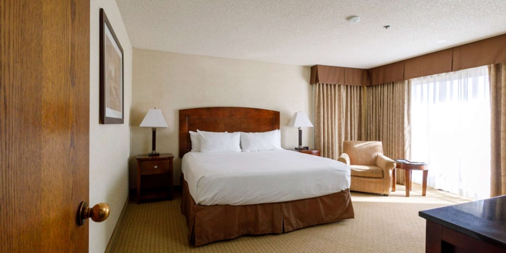 Family Suite, Multiple Beds, Non Smoking (3 Queen Beds) photo 3