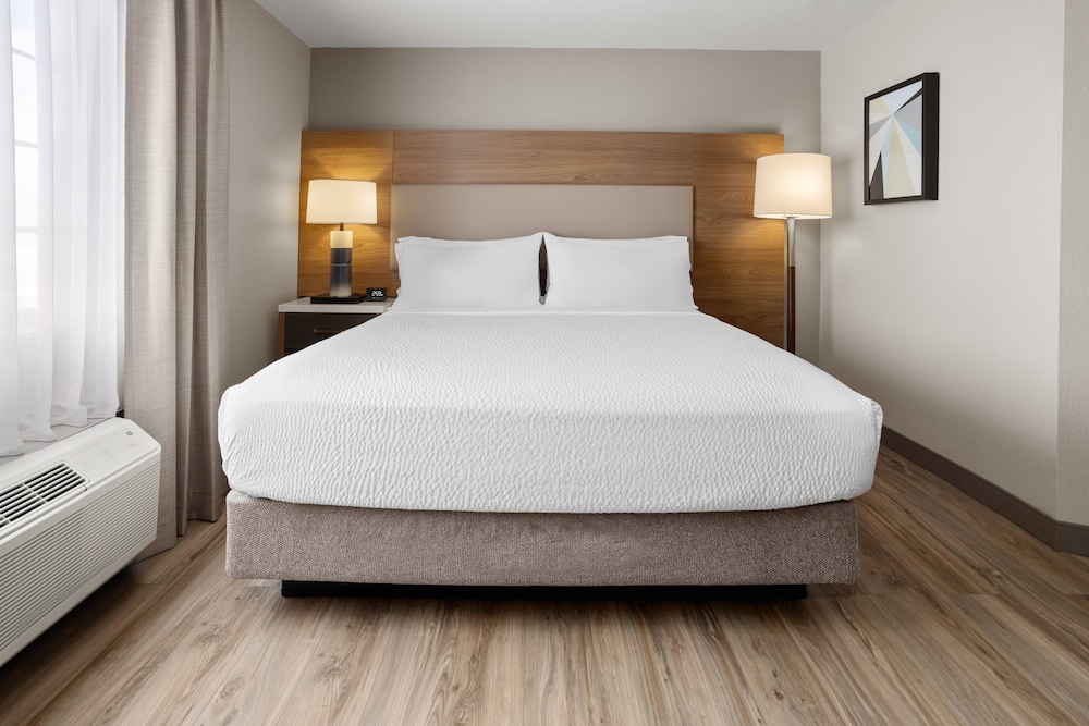 Suite, 1 Bedroom, Mobility Accessible (Communications) - Photo 16