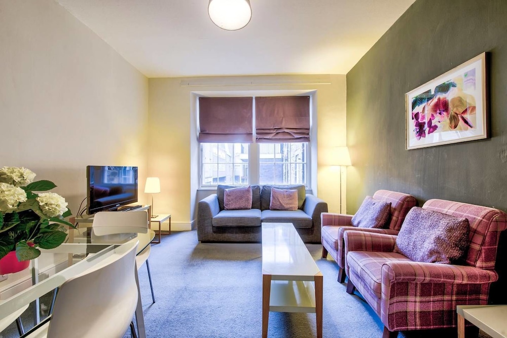 Apartment (1 Bedroom)