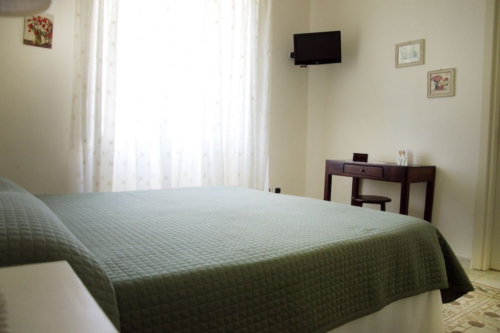 Double Room, Garden View photo 3