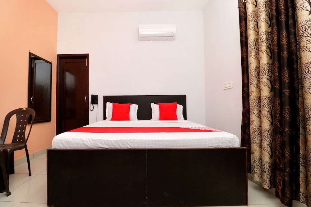 Double Room, 1 King Bed photo 1