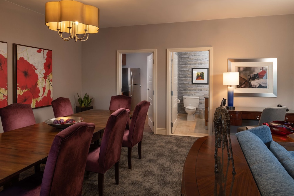 Presidential Suite, 1 King Bed (1 King Bed) photo 2
