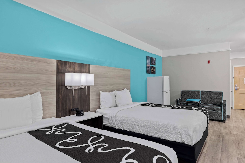 Executive Suite, Multiple Beds, Non Smoking - Photo 5