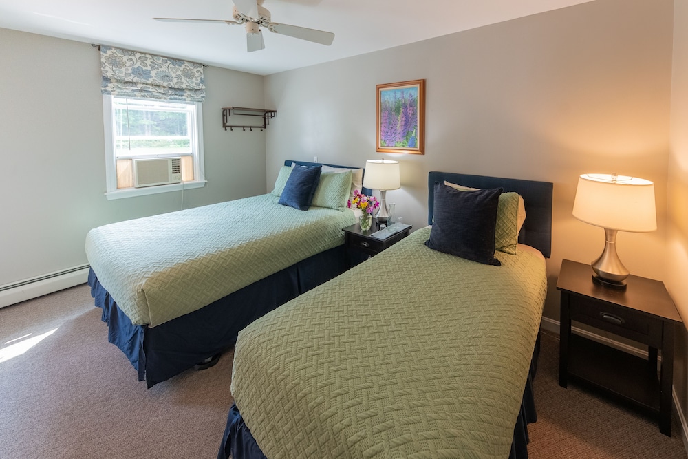 Room, Multiple Beds photo 3
