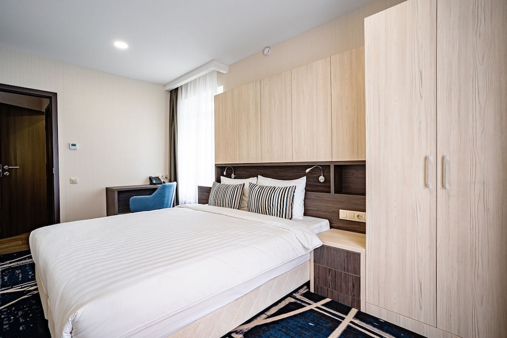 Suite, 2 Twin Beds, Non Smoking