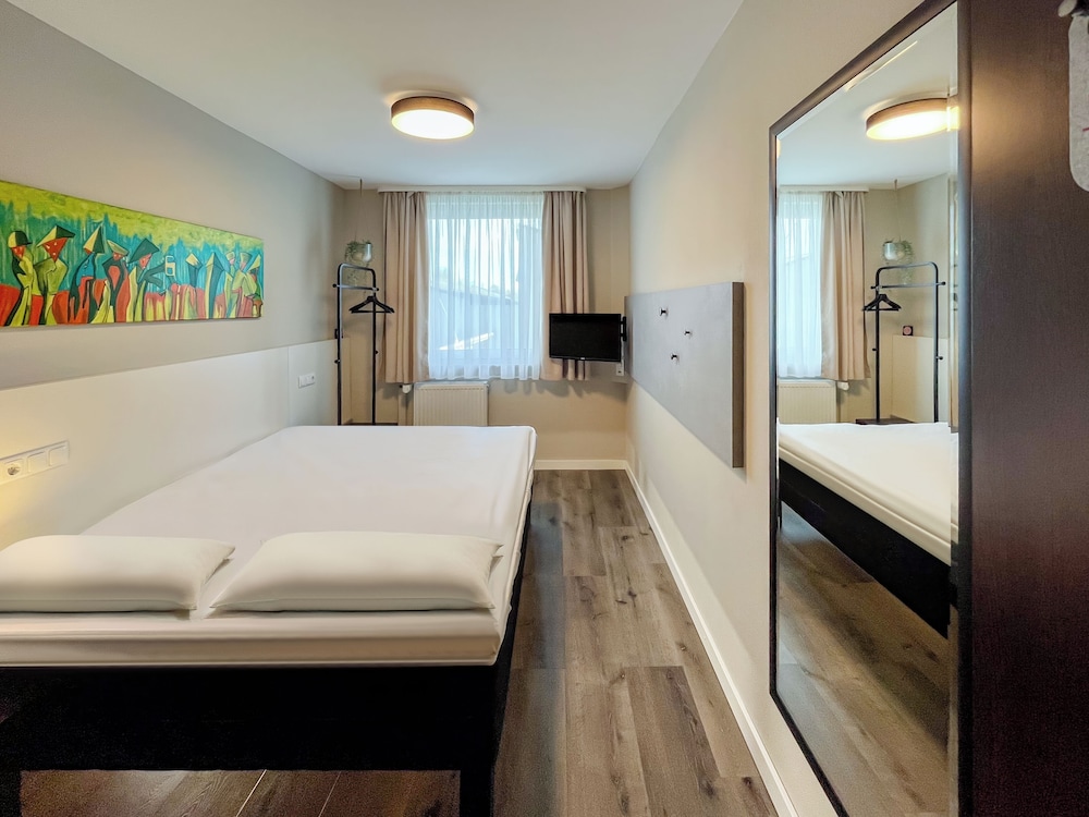 Comfort Single Room, Non Smoking, City View photo 1