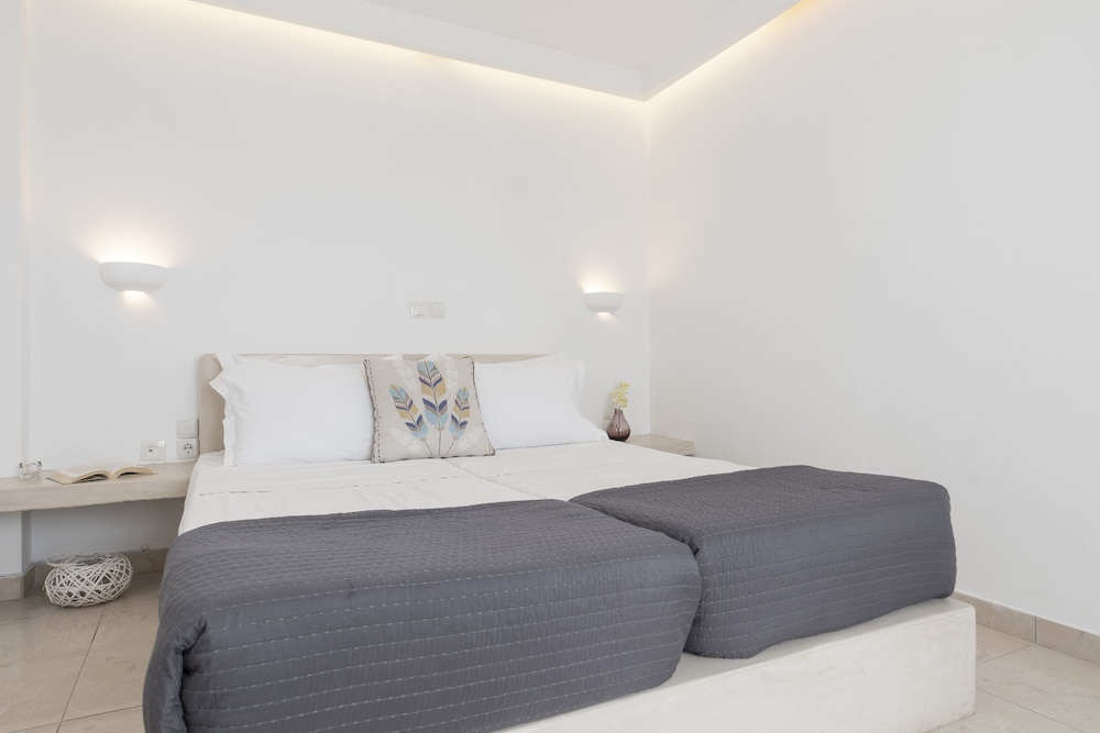 Family Duplex, 2 Bedrooms, Pool View - Photo 15