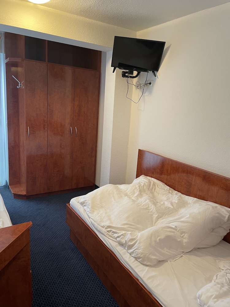 Basic Single Room