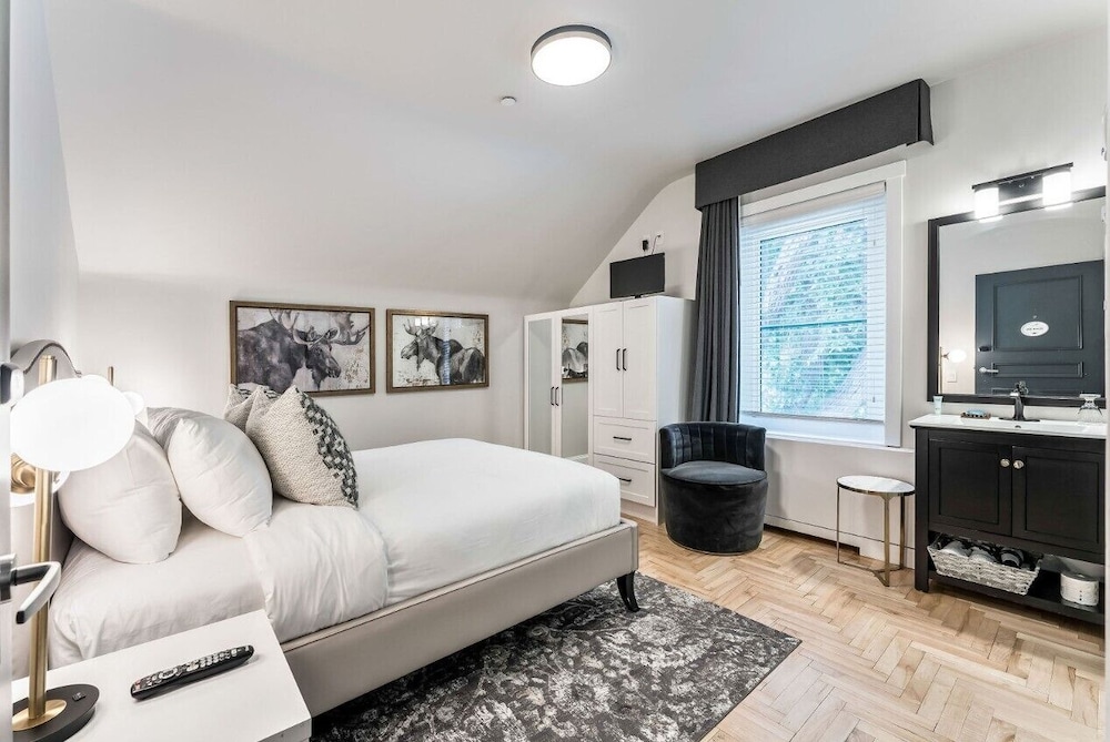 Premium Room, 1 Queen Bed, Non Smoking