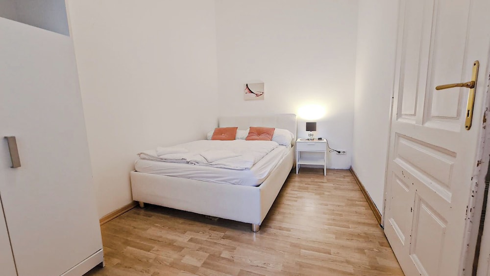 Basic Room