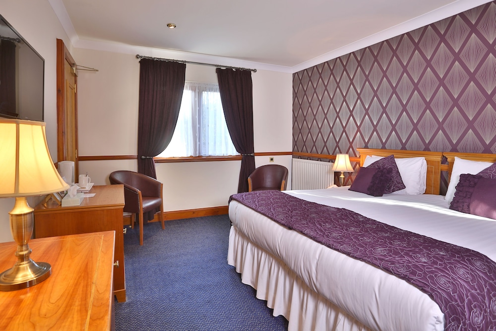 Standard Room, 1 King Bed, Non Smoking photo 2