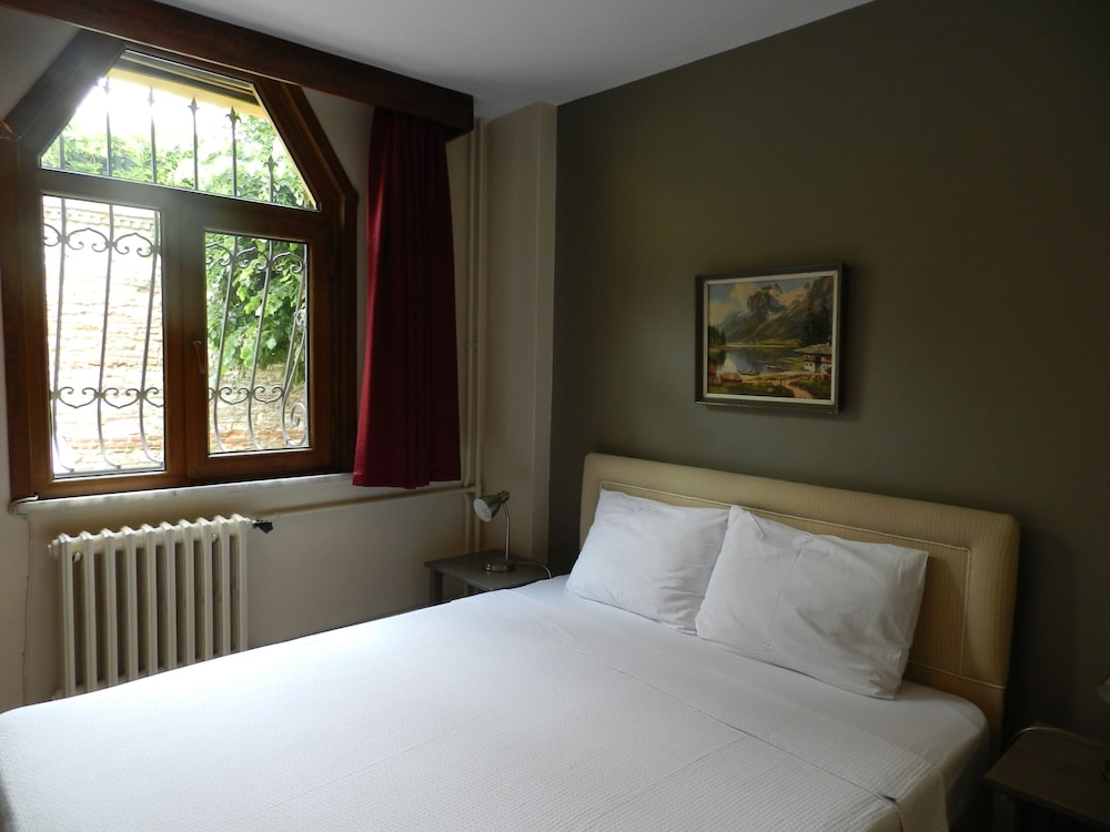 Double Or Twin Room photo 2